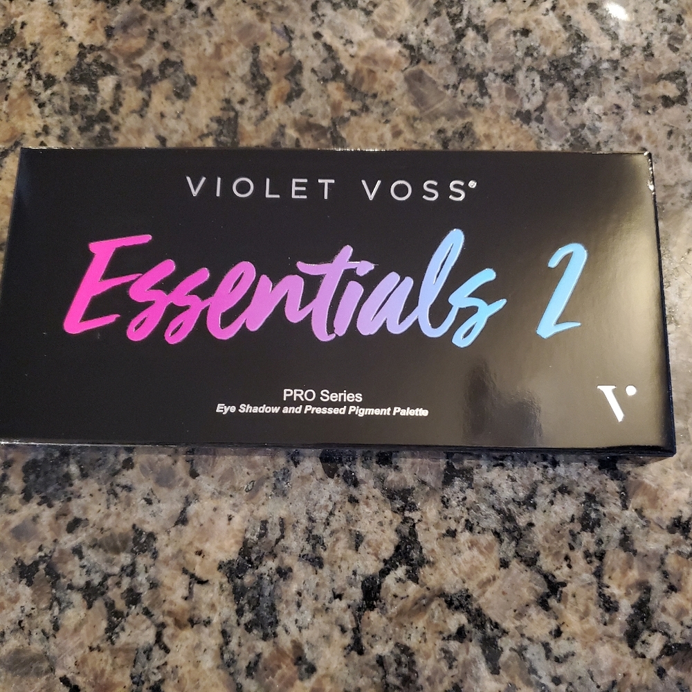 🌷 Violet Voss essentials 2 palette